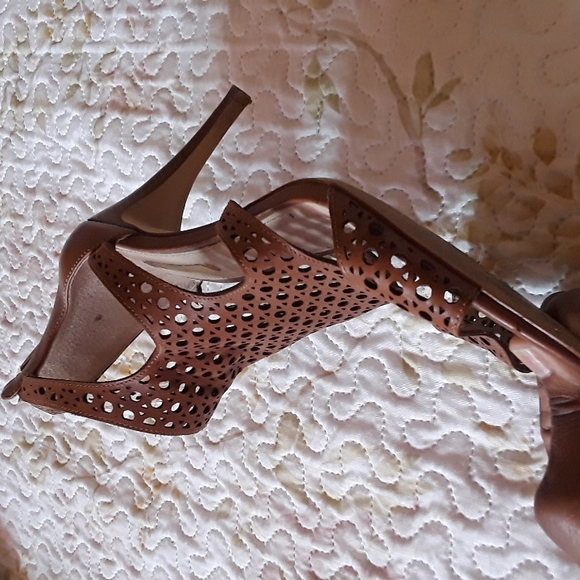 Classy Brown Heels - Picture 8 of 16